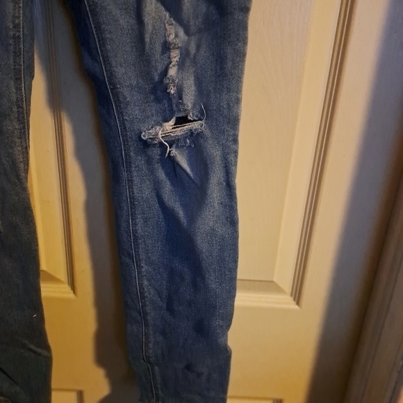Old navy Rockstar super Skinny button fly distressed Jeans size 6 - Picture 4 of 10